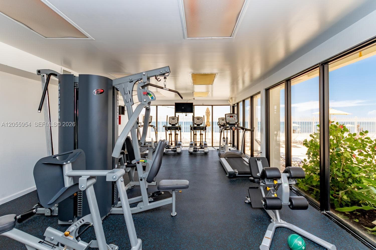 ALEXANDER TOWERS CONDO · #305 in Hollywood - Photo 31