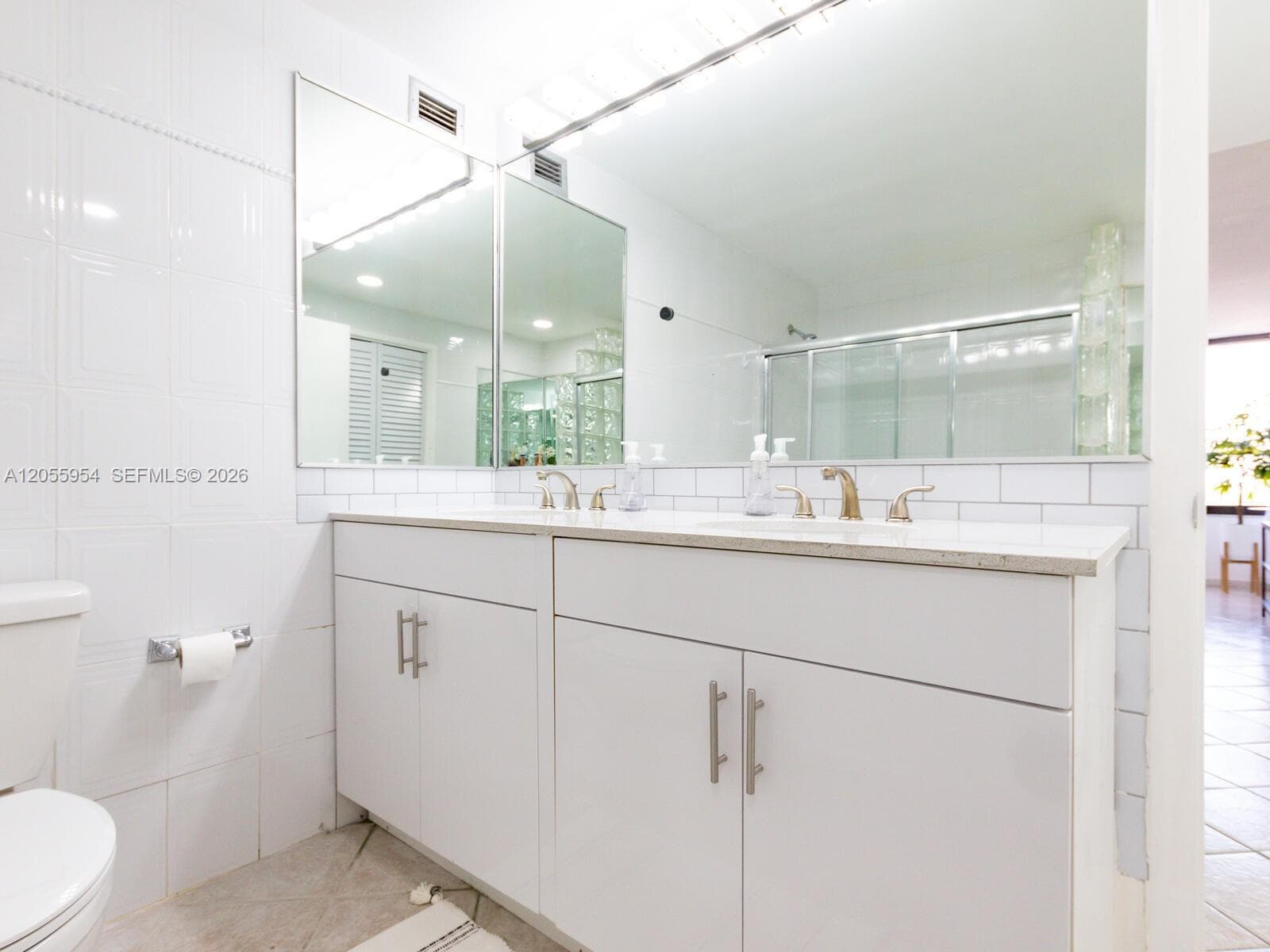 ALEXANDER TOWERS CONDO · #305 in Hollywood - Photo 25