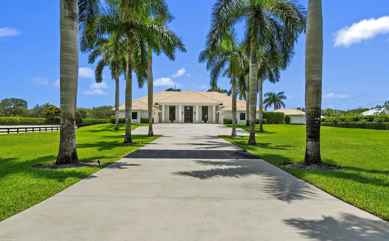 15590 Sea Mist Ln 007a