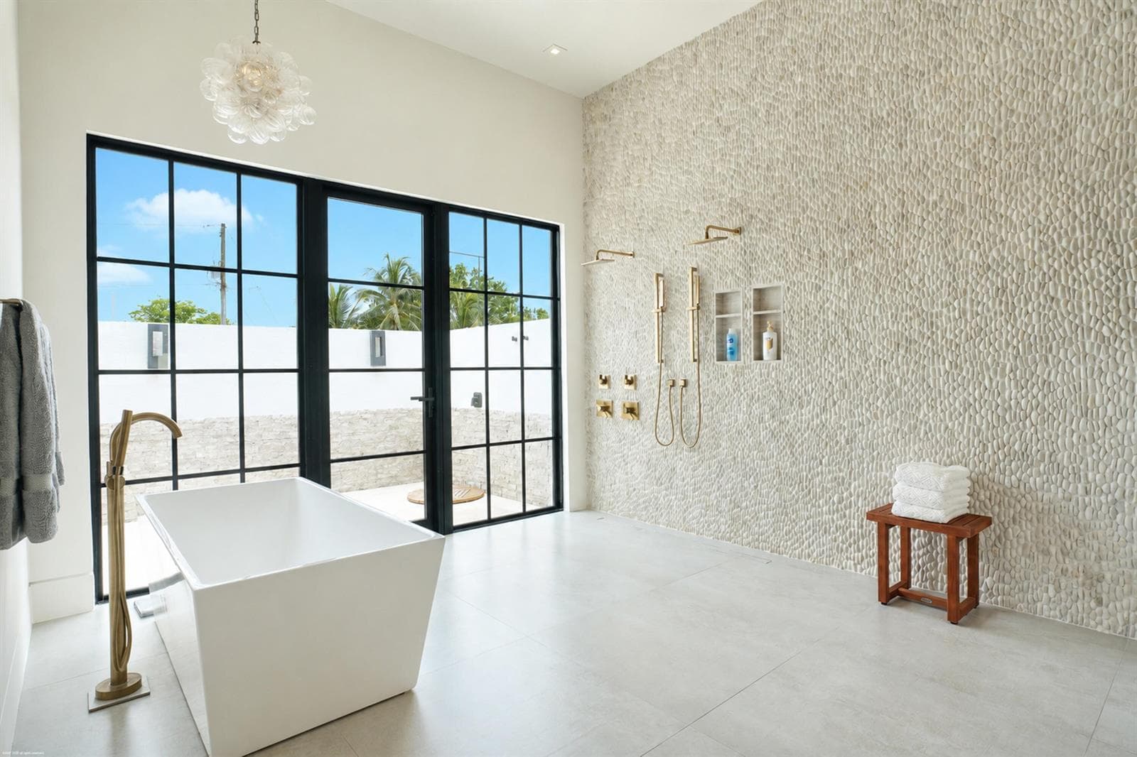 15590 Sea Mist Ln 050