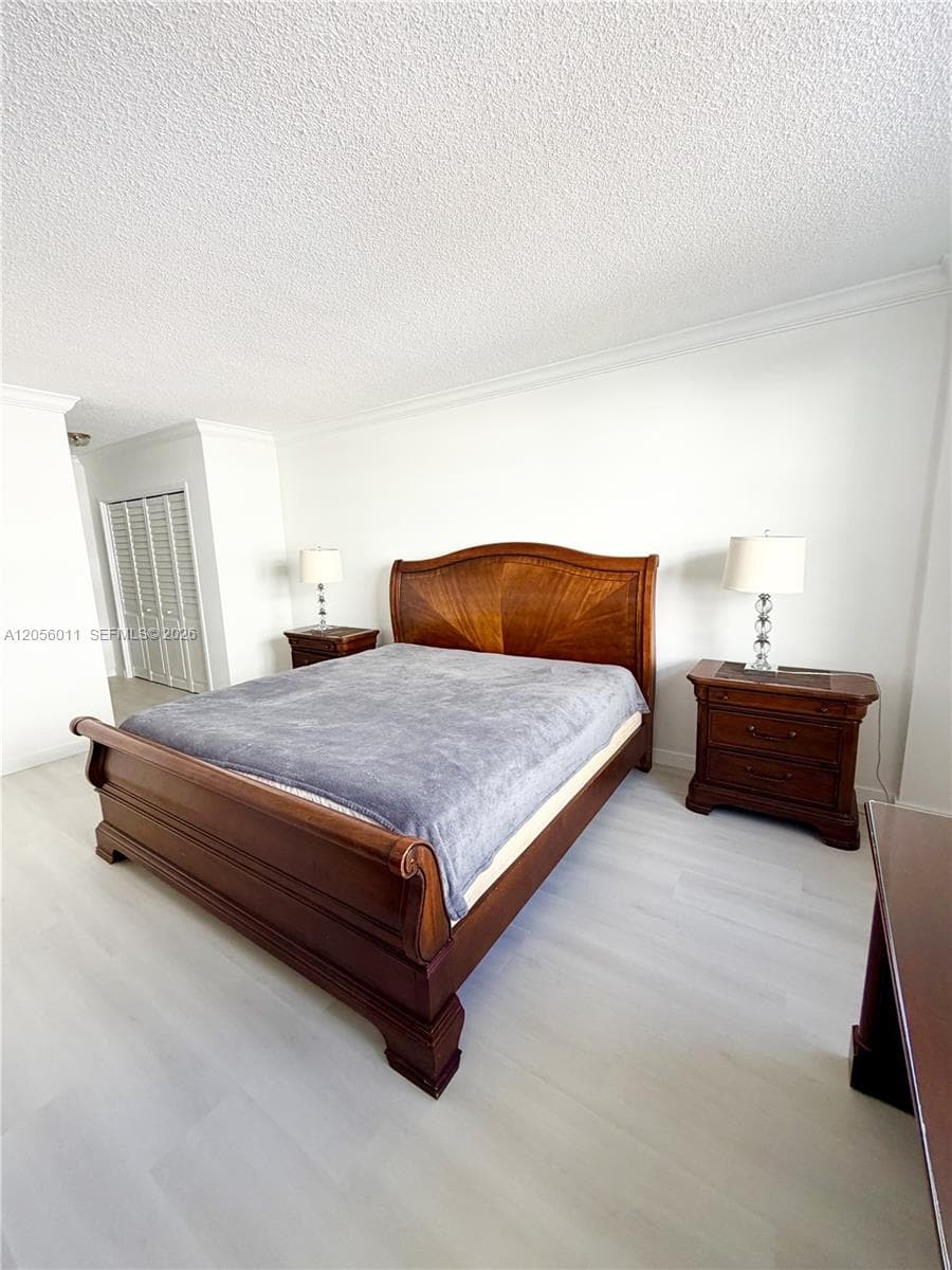 Sea Air Towers Condo · #521 in Hollywood - Photo 8