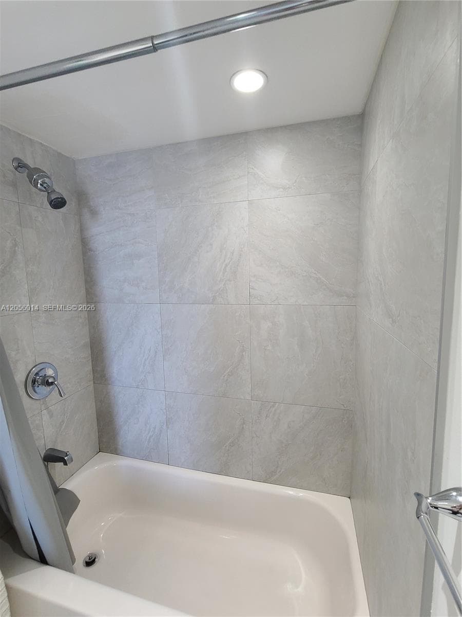 El Dorado Tower III · #2408 in Aventura - Photo 16