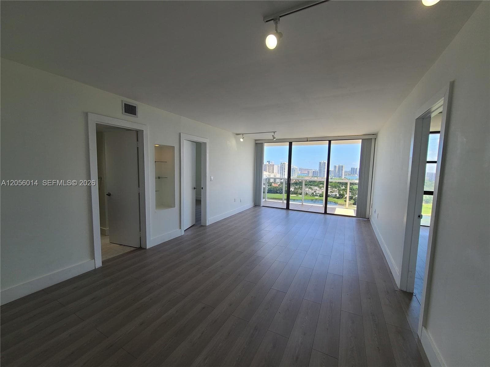El Dorado Tower III · #2408 in Aventura - Photo 7