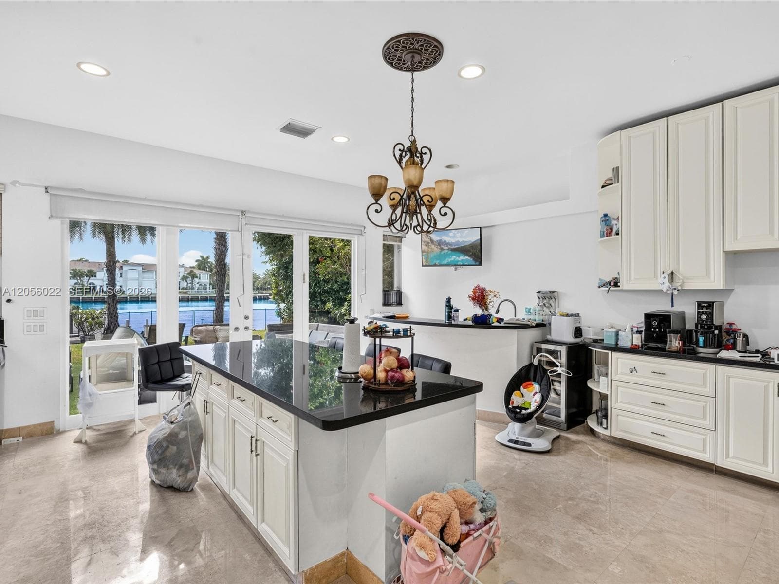 628 N Island photo 48