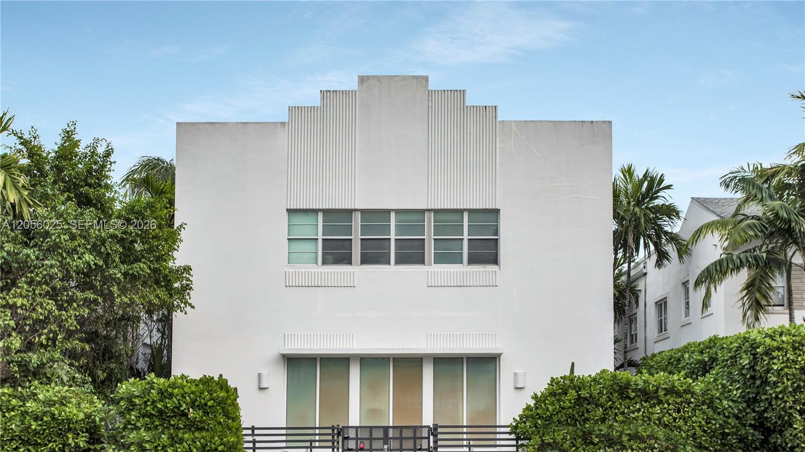 THE NOLOBI CONDO · #8 in Miami Beach - Photo 11