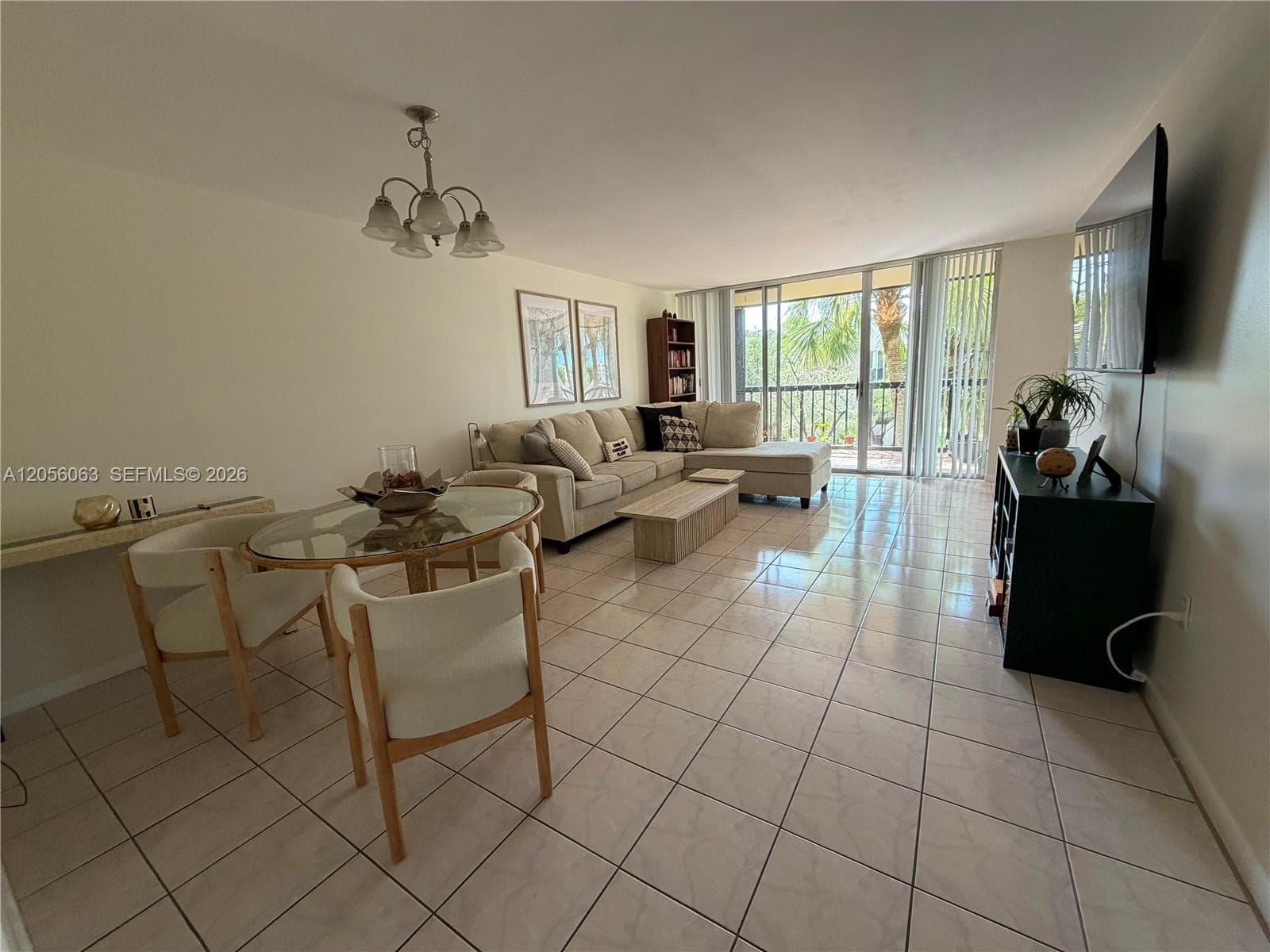Dinning / Living Room