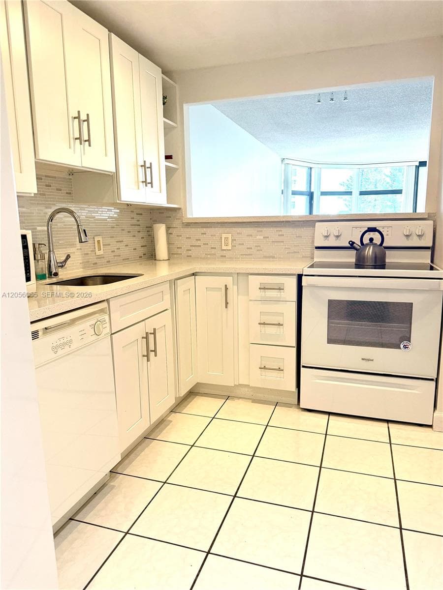 BONAVIDA CONDO · #608 in Aventura - Photo 8