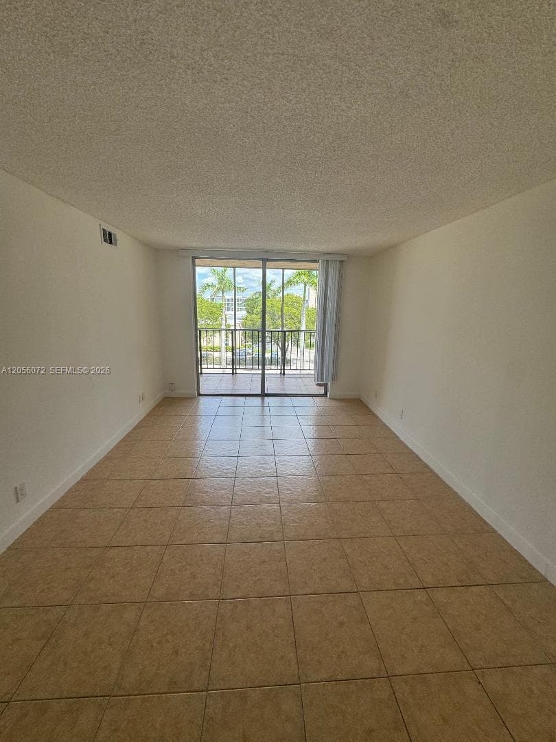 DESOTO PARK CONDO · #404 in Hallandale Beach - Photo 7