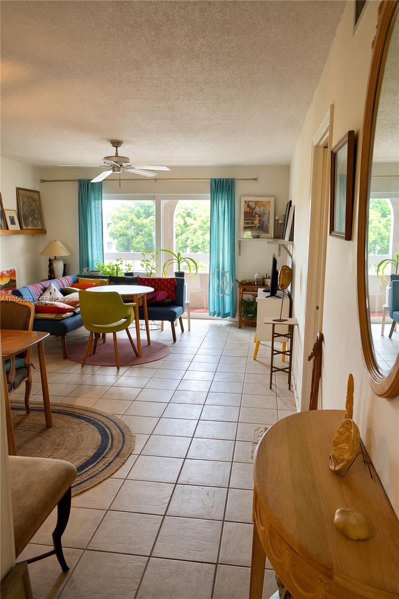 VILLAGE OF KINGS CREEK · #412 in Miami - Photo 5