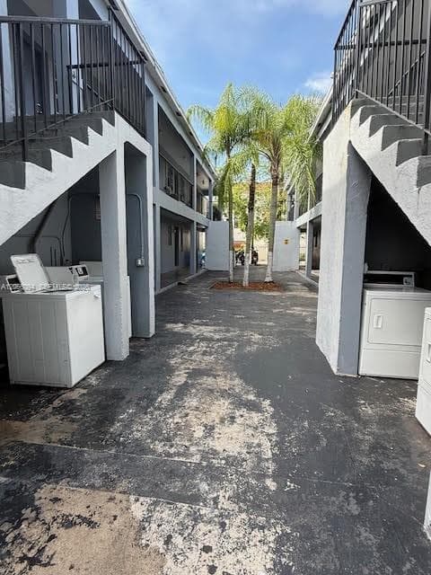 DOUGLAS WILLIAM VILLAGE C · #2 in Miami - Photo 9