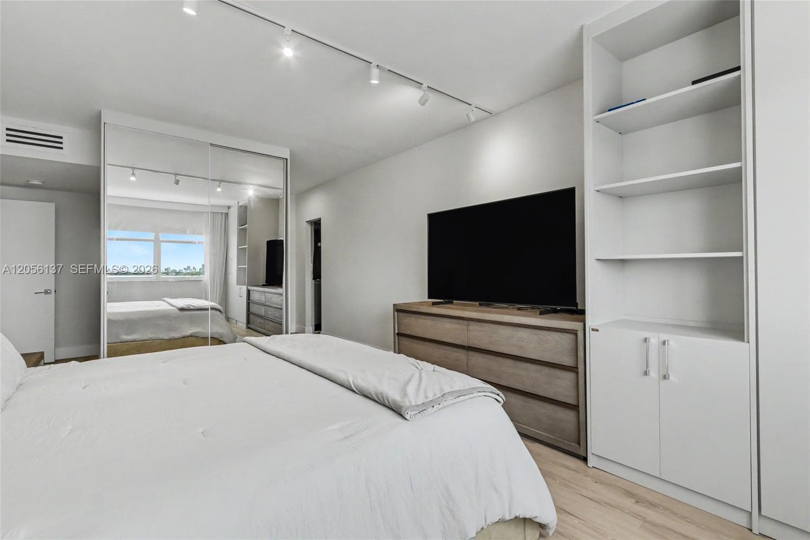 ARLEN HOUSE WEST · #822 in Sunny Isles Beach - Photo 37