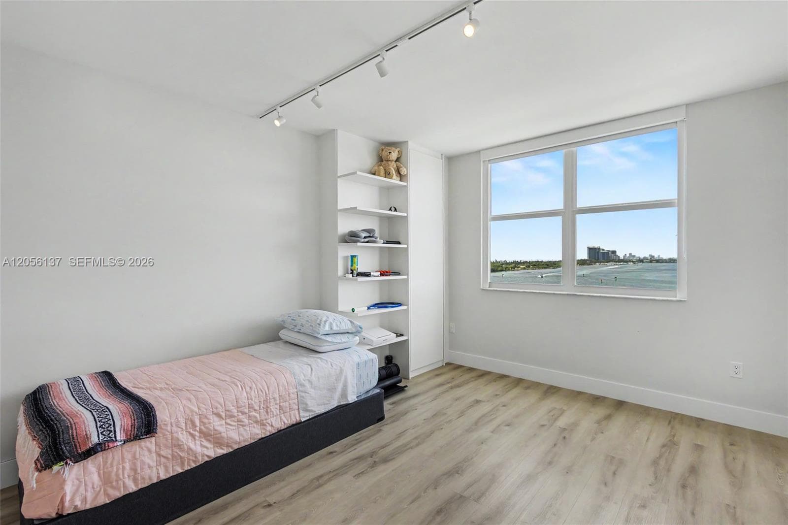 ARLEN HOUSE WEST · #822 in Sunny Isles Beach - Photo 29