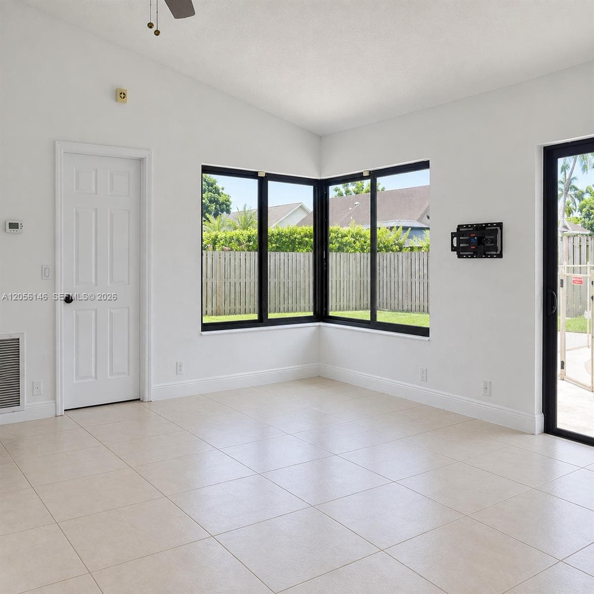 13304 SW 102nd Ter photo 6