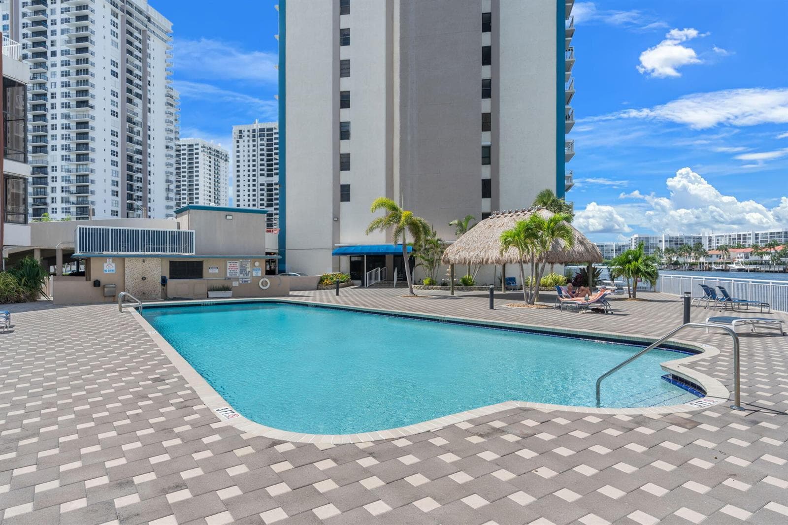 42-web-or-mls-1600 S Ocean Dr PHC, Holly