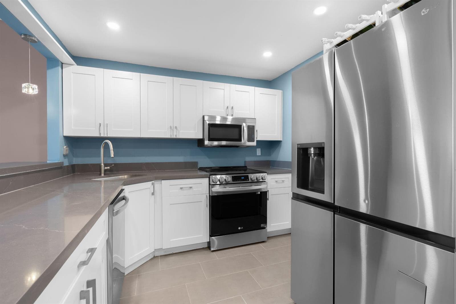 5-web-or-mls-1600 S Ocean Dr PHC, Hollyw
