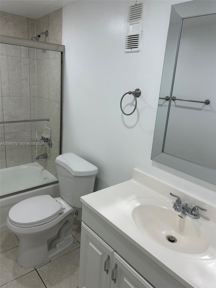 SAMARI LAKE EAST CONDO · #2456 in Hialeah Gardens - Photo 27