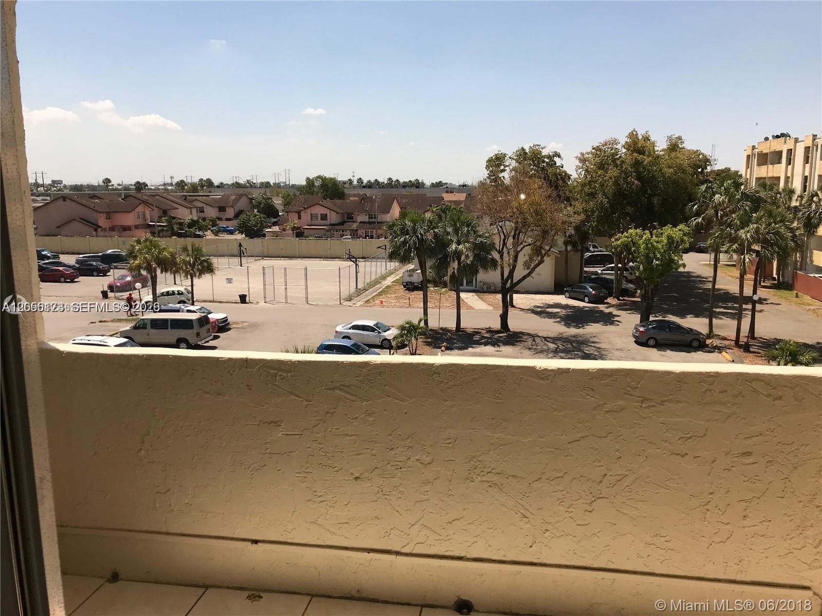 SAMARI LAKE EAST CONDO · #2456 in Hialeah Gardens - Photo 10