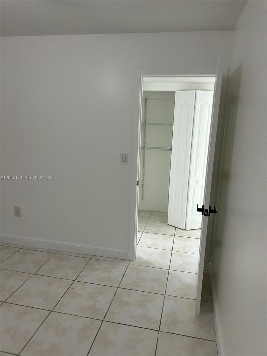 SAMARI LAKE EAST CONDO · #2456 in Hialeah Gardens - Photo 33