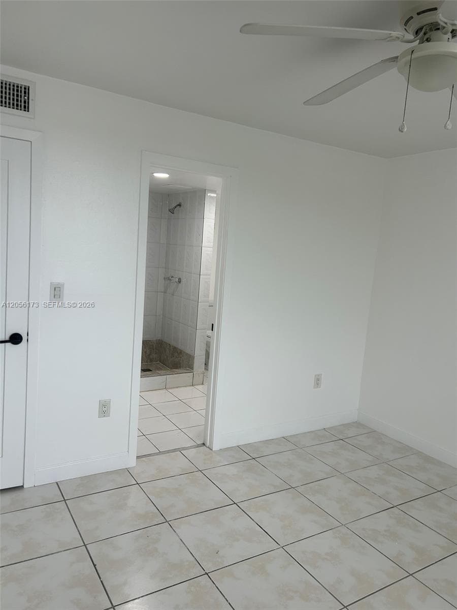 SAMARI LAKE EAST CONDO · #2456 in Hialeah Gardens - Photo 19