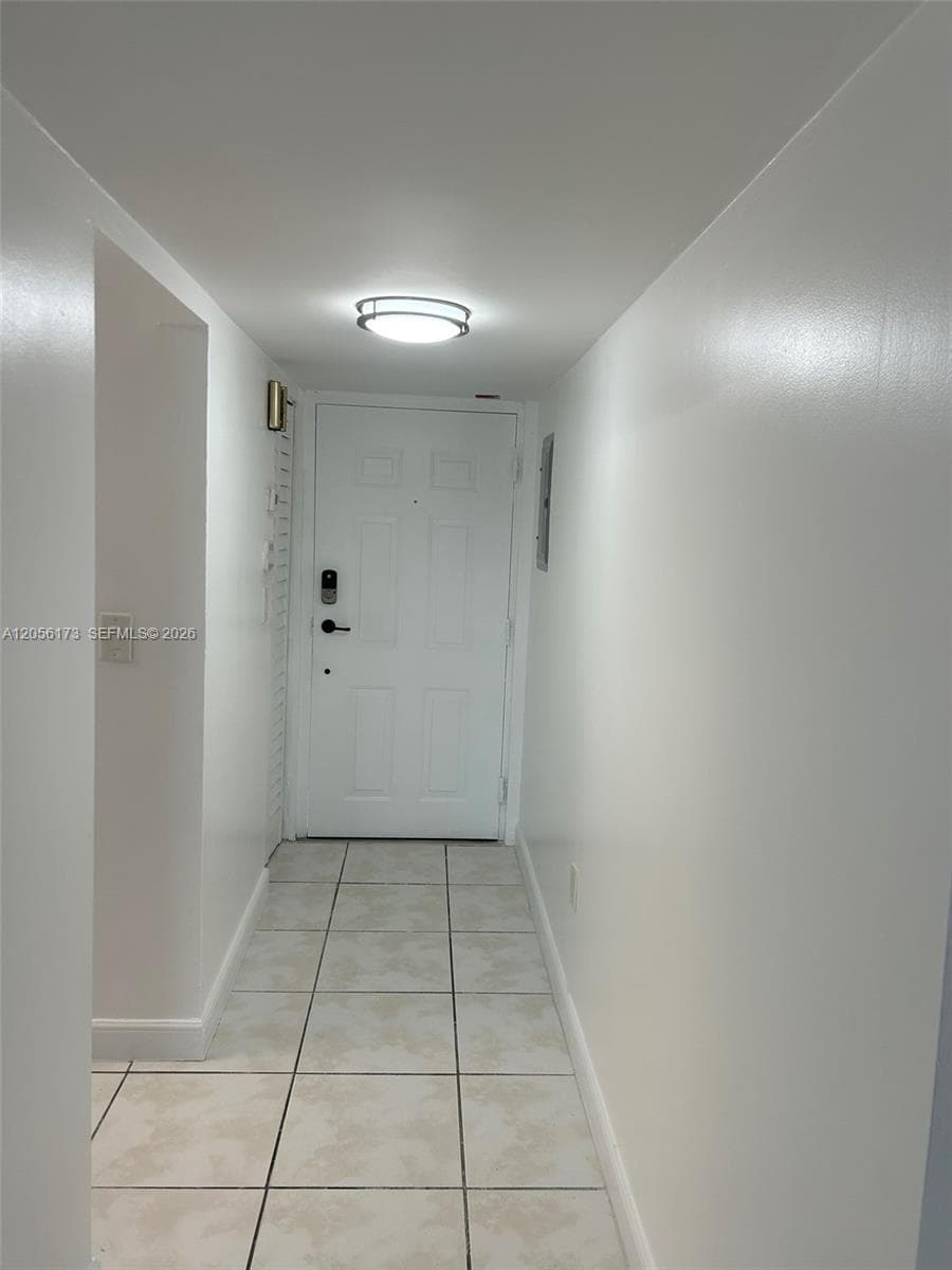 SAMARI LAKE EAST CONDO · #2456 in Hialeah Gardens - Photo 25