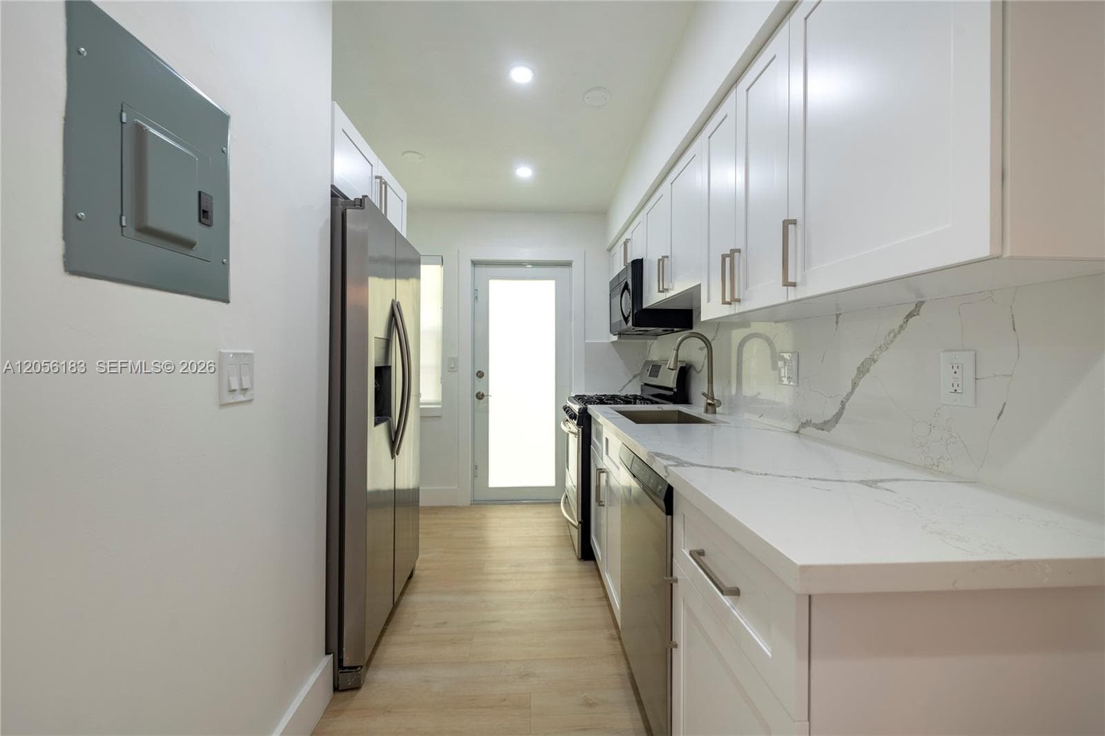ARTIST COLONY CONDO · #4 in Fort Lauderdale - Photo 10