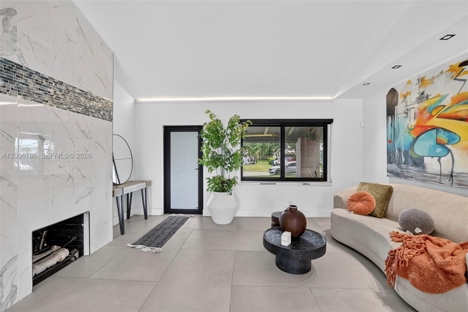 545 NE 9th Ave photo 10