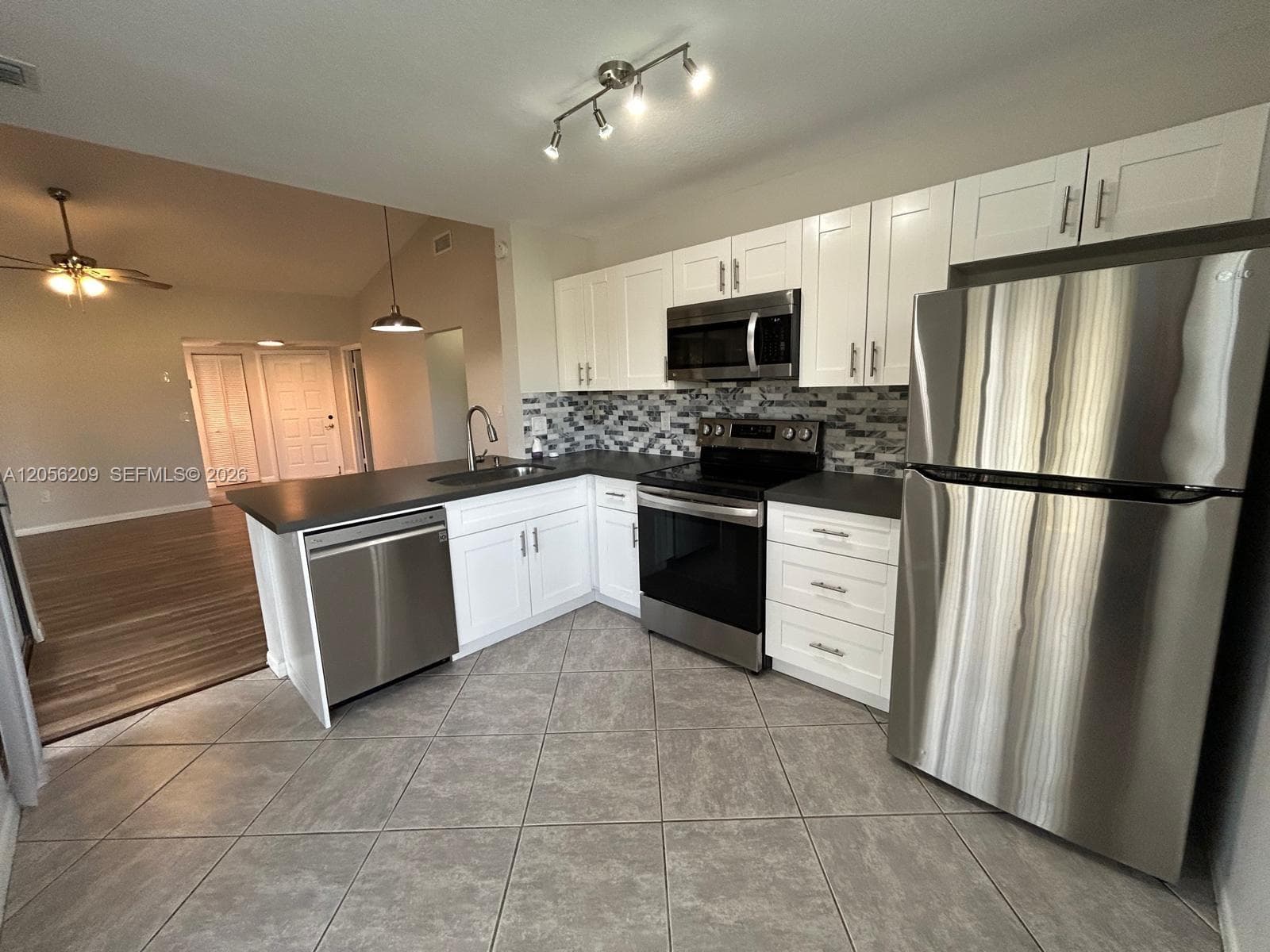 LAKESHORE CONDO 11 · #1197A in Homestead - Photo 16