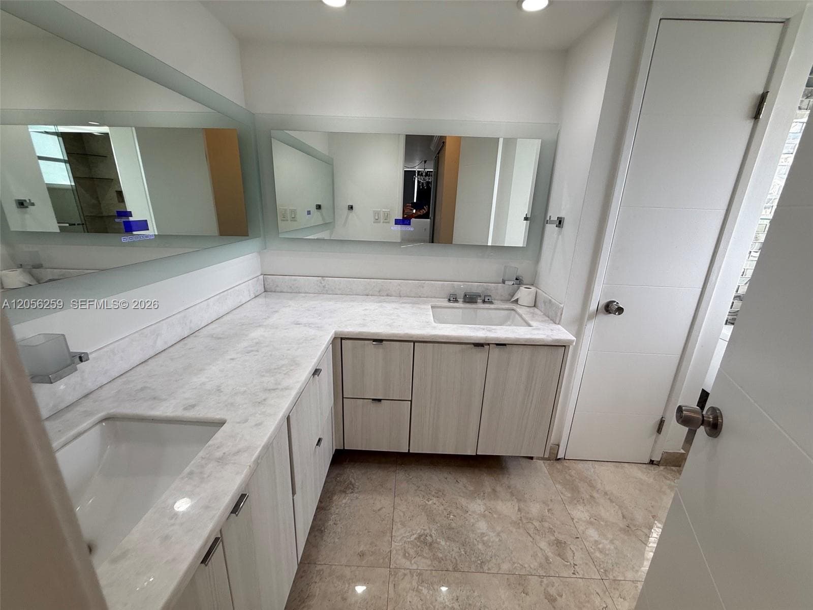 JADE WINDS · #302-3 in Miami - Photo 25
