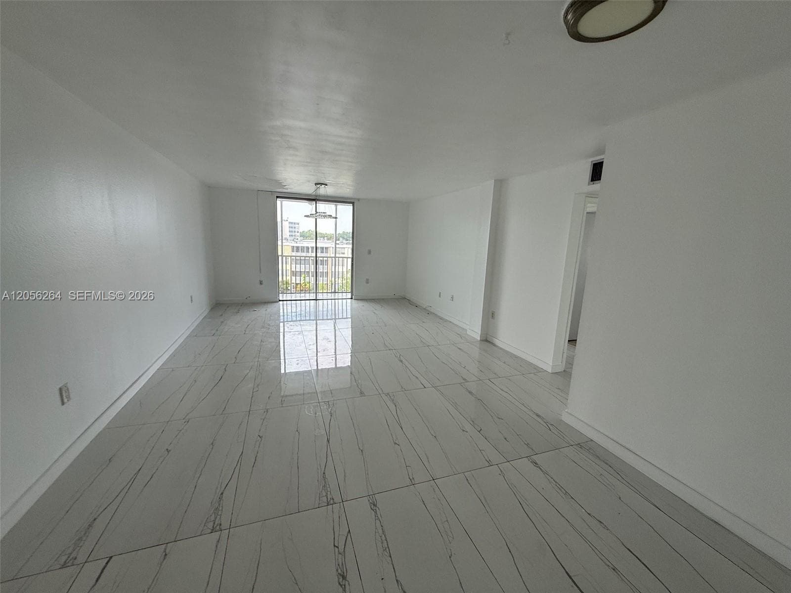 JADE WINDS · #510 in Miami - Photo 3