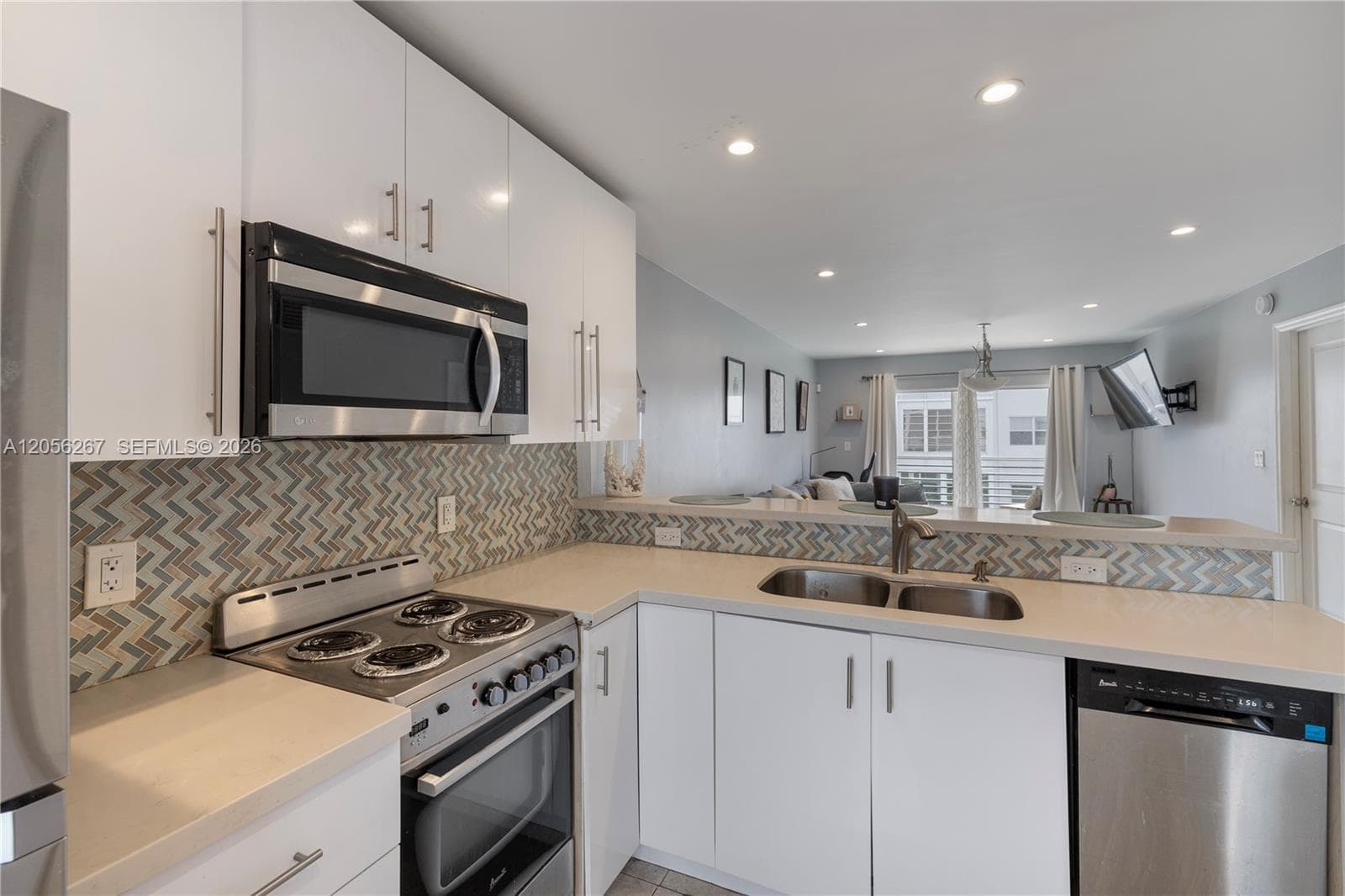 NORTH LEISURE GARDENS · #222 in Lauderdale By The Sea - Photo 7
