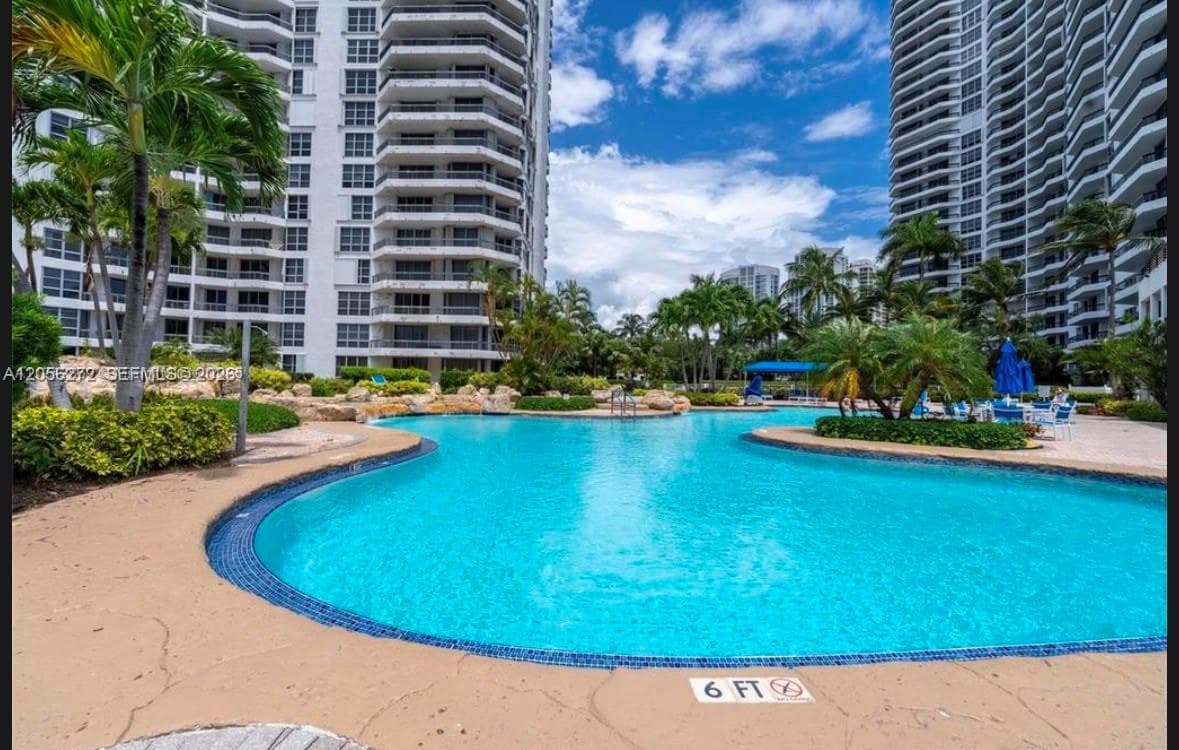 Mystic Pointe Tower 200 · #304 in Aventura - Photo 42