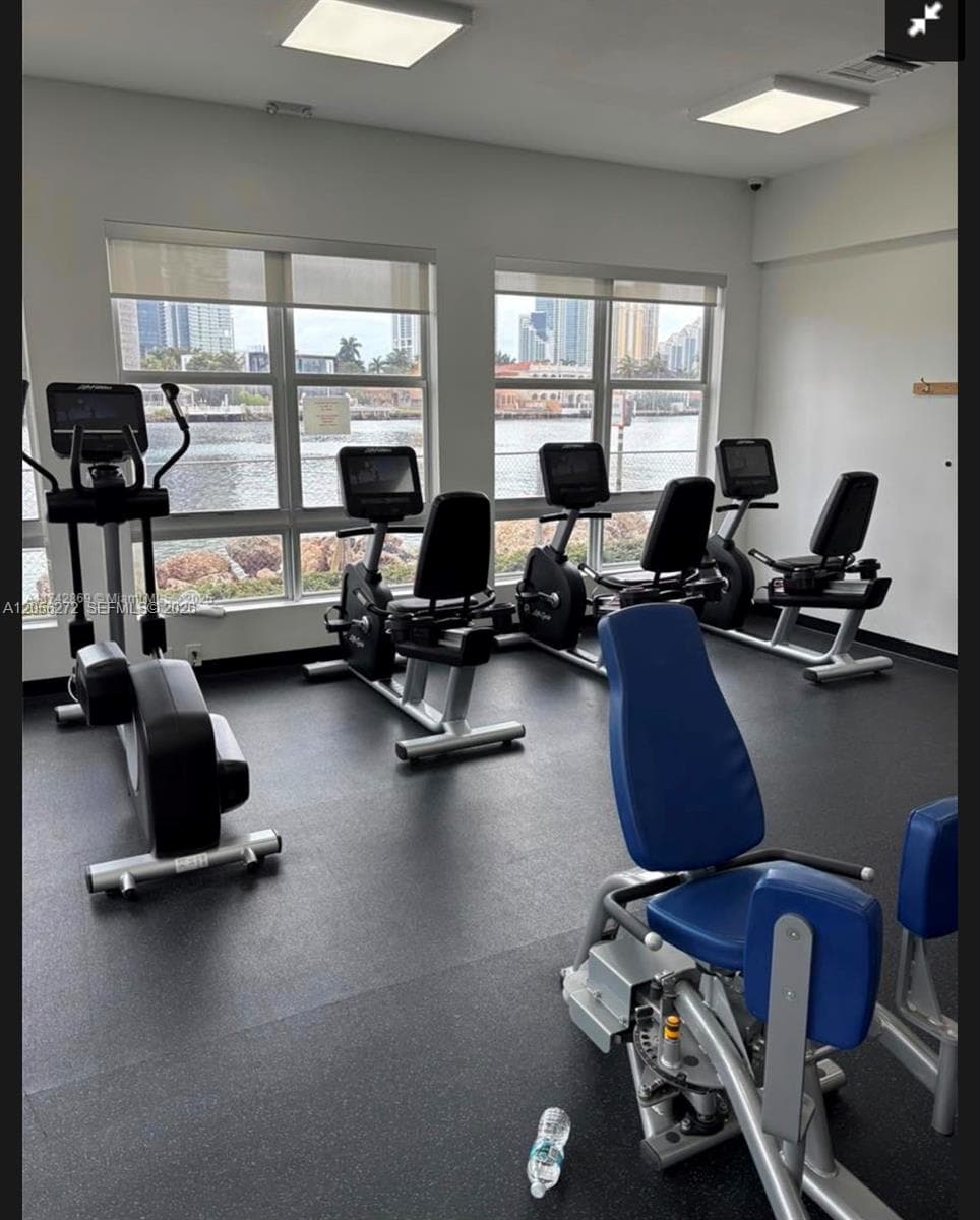 Mystic Pointe Tower 200 · #304 in Aventura - Photo 35