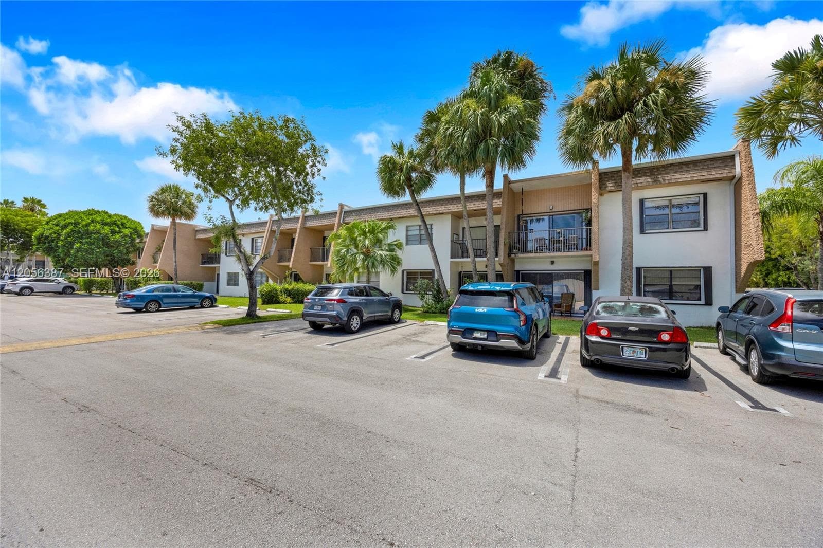 SUNRISE POINT CONDO BLDG · #207 in Pinecrest - Photo 3