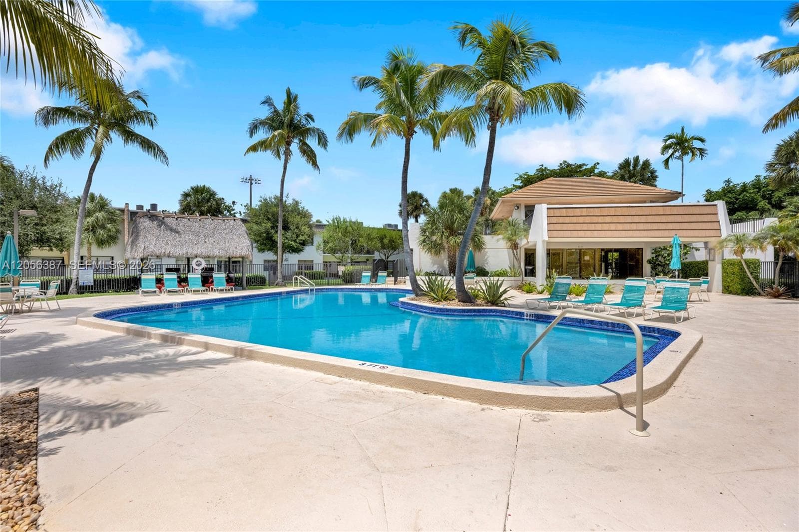 SUNRISE POINT CONDO BLDG · #207 in Pinecrest - Photo 19