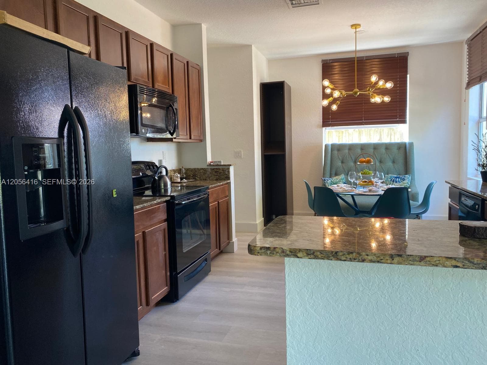 657 SE 31st Ave #0 photo 5