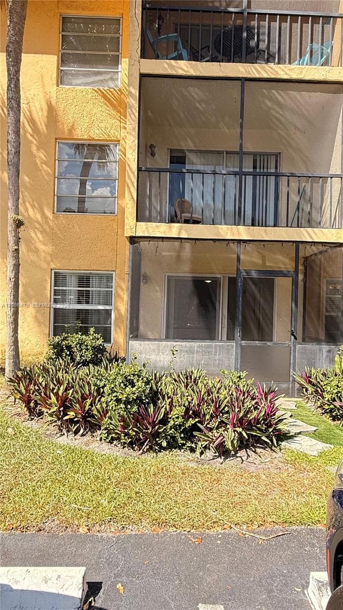 CASA DEL RIO CONDO · #1100 in Boca Raton - Photo 18