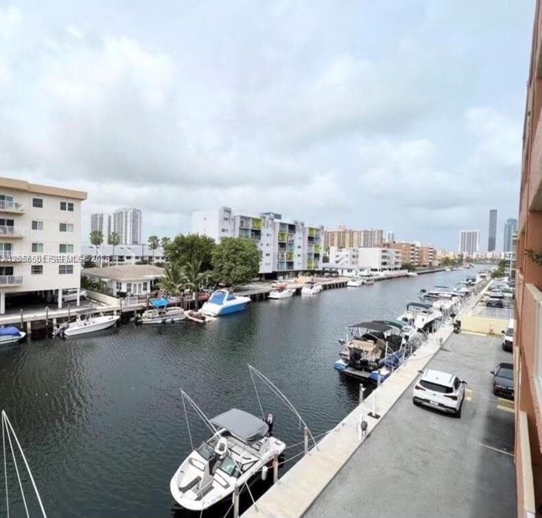 LA CANADIENNE CONDO · #408 in North Miami Beach - Photo 15