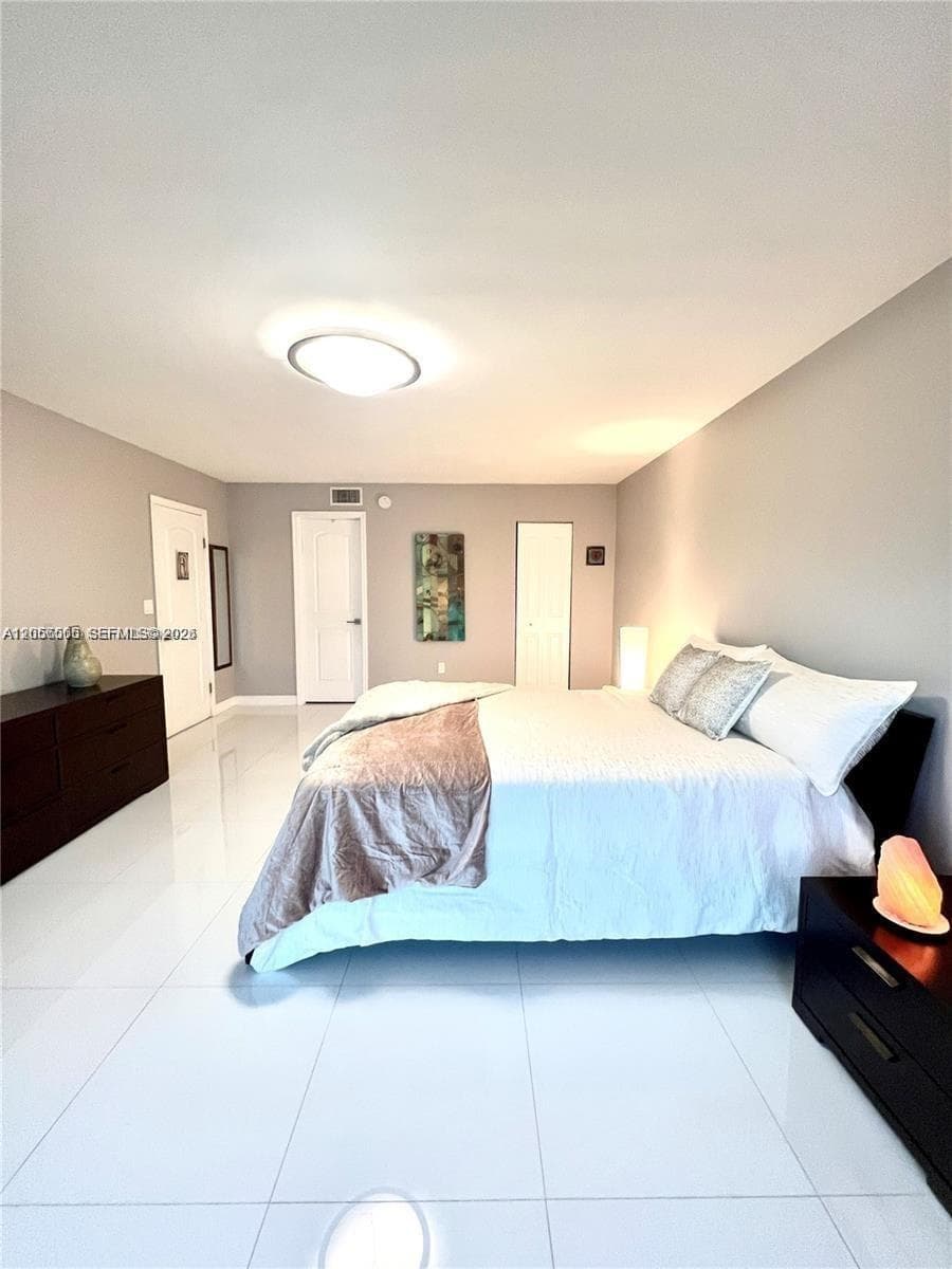 LINDAL APTS CONDO · #206 in Hallandale Beach - Photo 8