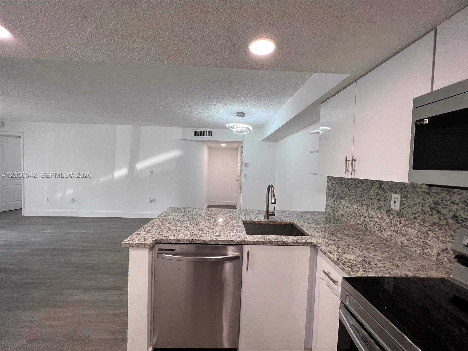 VILLA BELLINI CONDO · #104 in Hialeah - Photo 15
