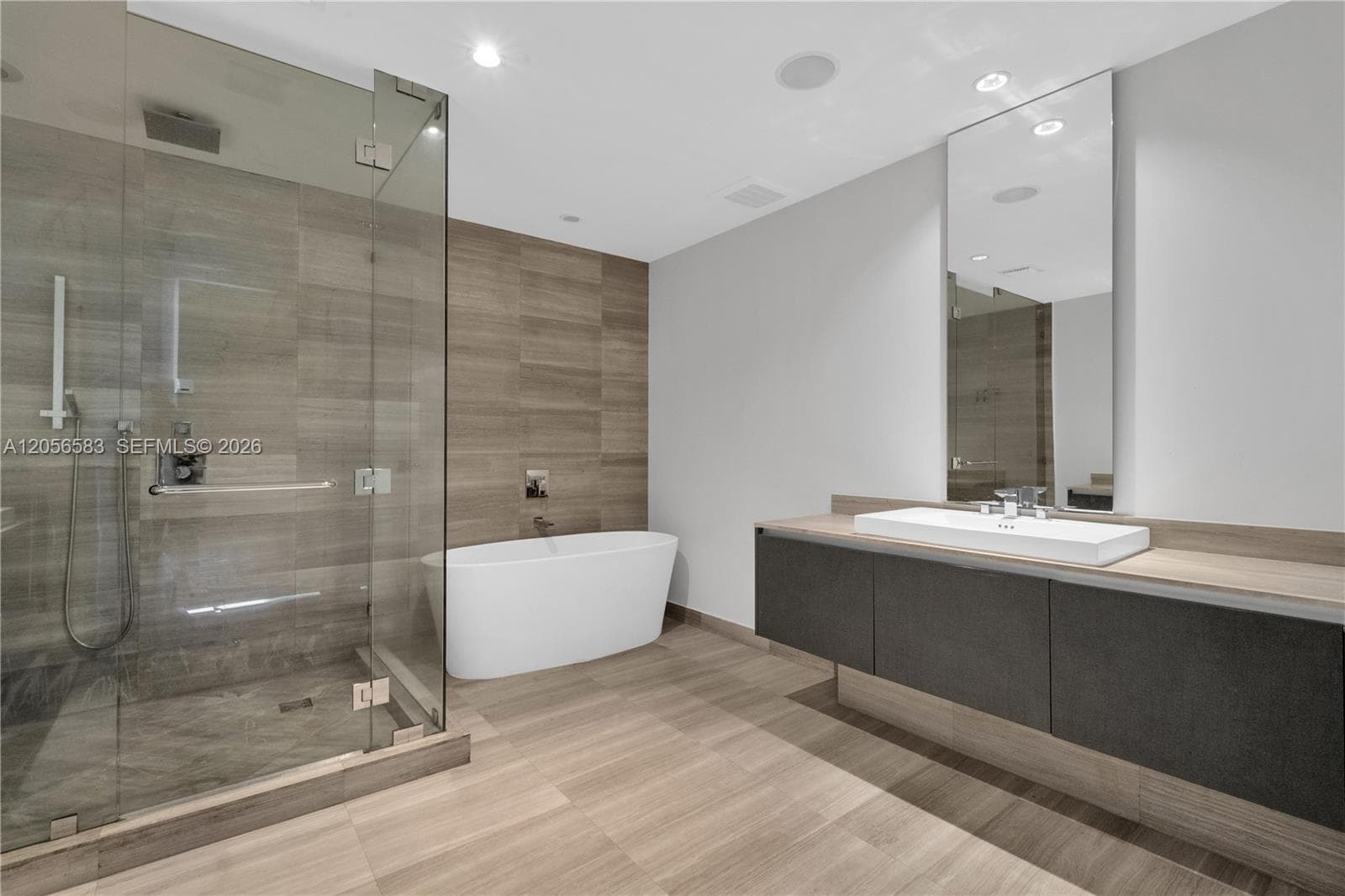 ECHO CONDO AVENTURA · #611 in Aventura - Photo 57