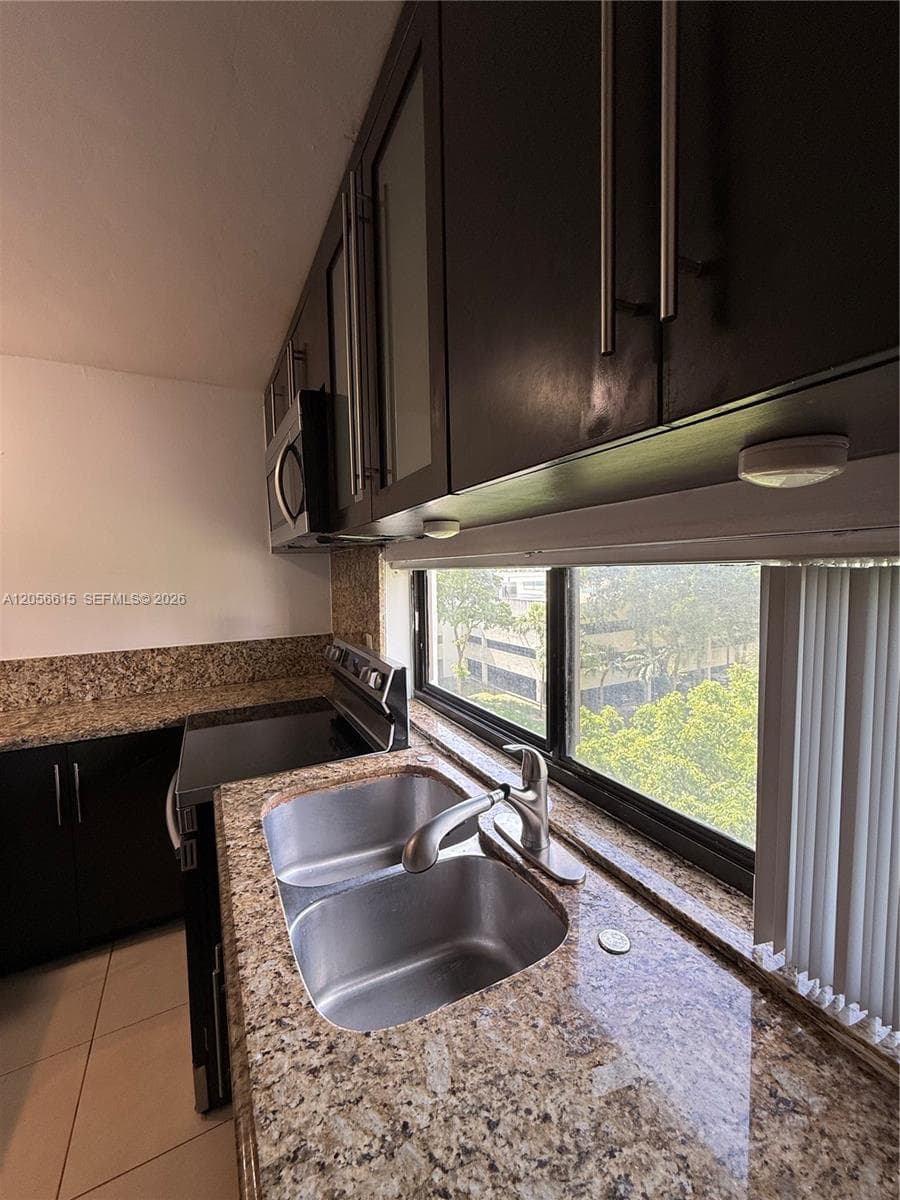 PLAZA OF AMERICAS CONDO P · #516 in Sunny Isles Beach - Photo 13