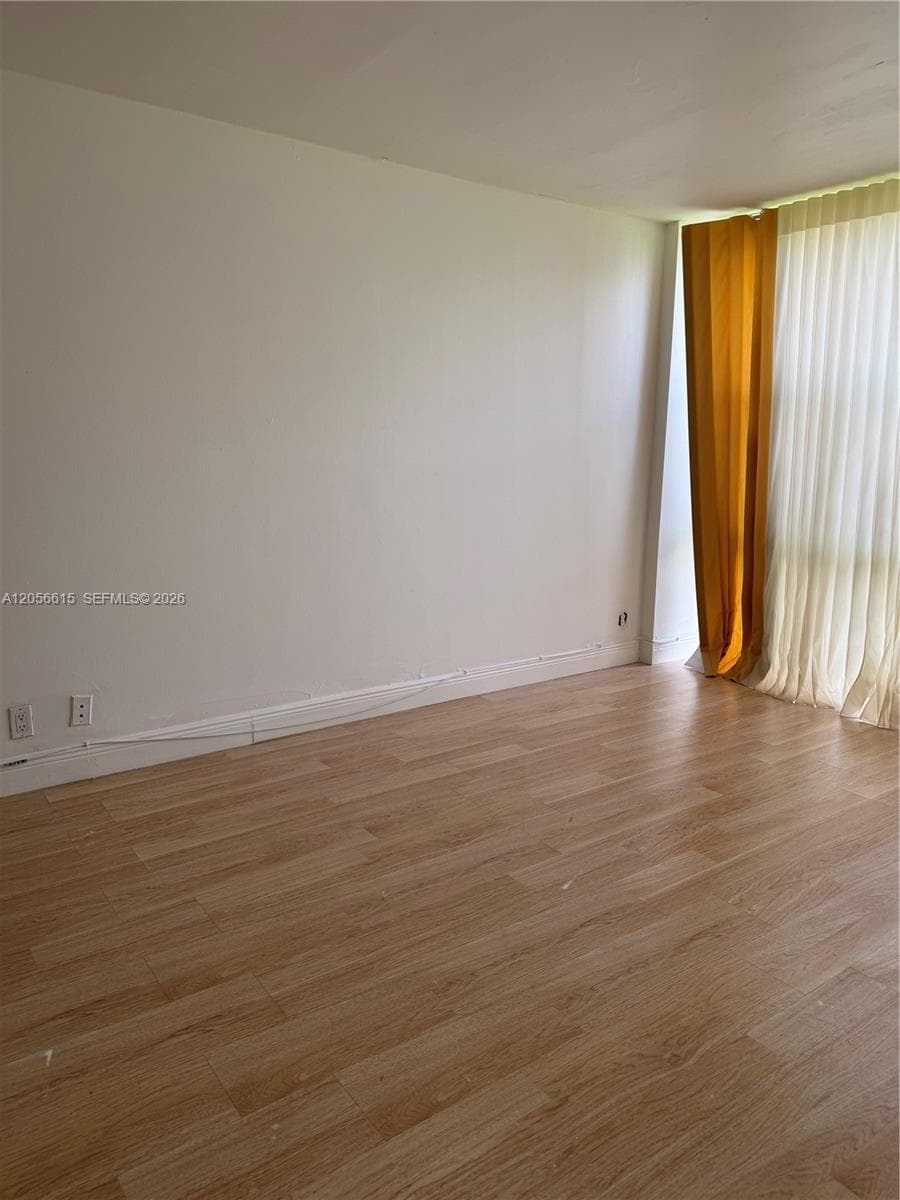 PLAZA OF AMERICAS CONDO P · #516 in Sunny Isles Beach - Photo 16