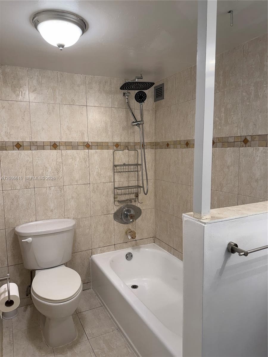 PLAZA OF AMERICAS CONDO P · #516 in Sunny Isles Beach - Photo 18