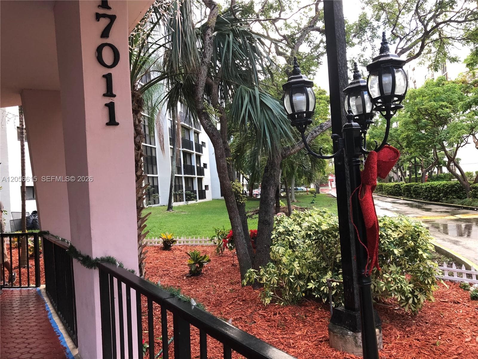 PLAZA OF AMERICAS CONDO P · #516 in Sunny Isles Beach - Photo 4