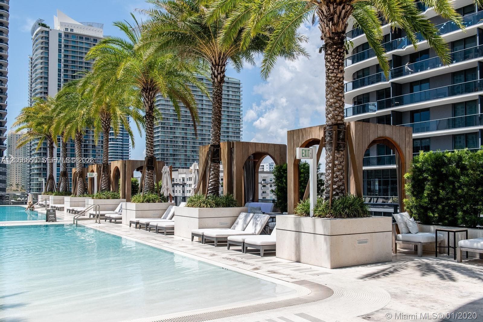 SLS Lux · #2706 in Miami - Photo 7