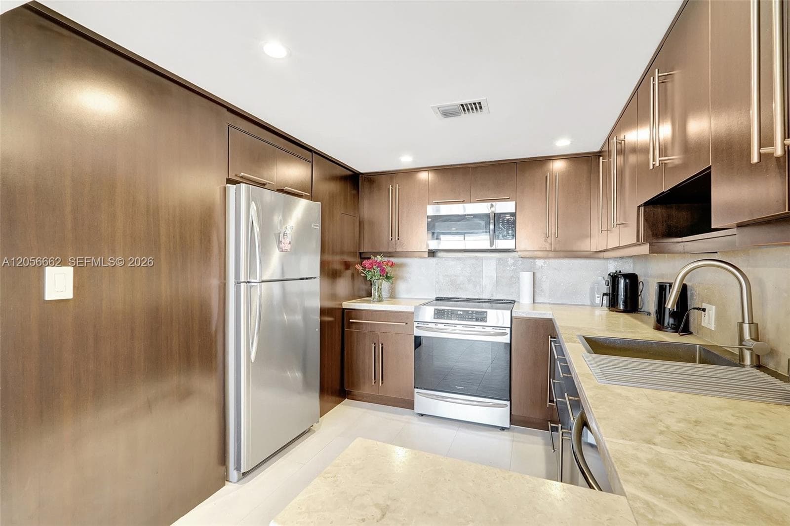 ELDORADO · #2310 in Aventura - Photo 13