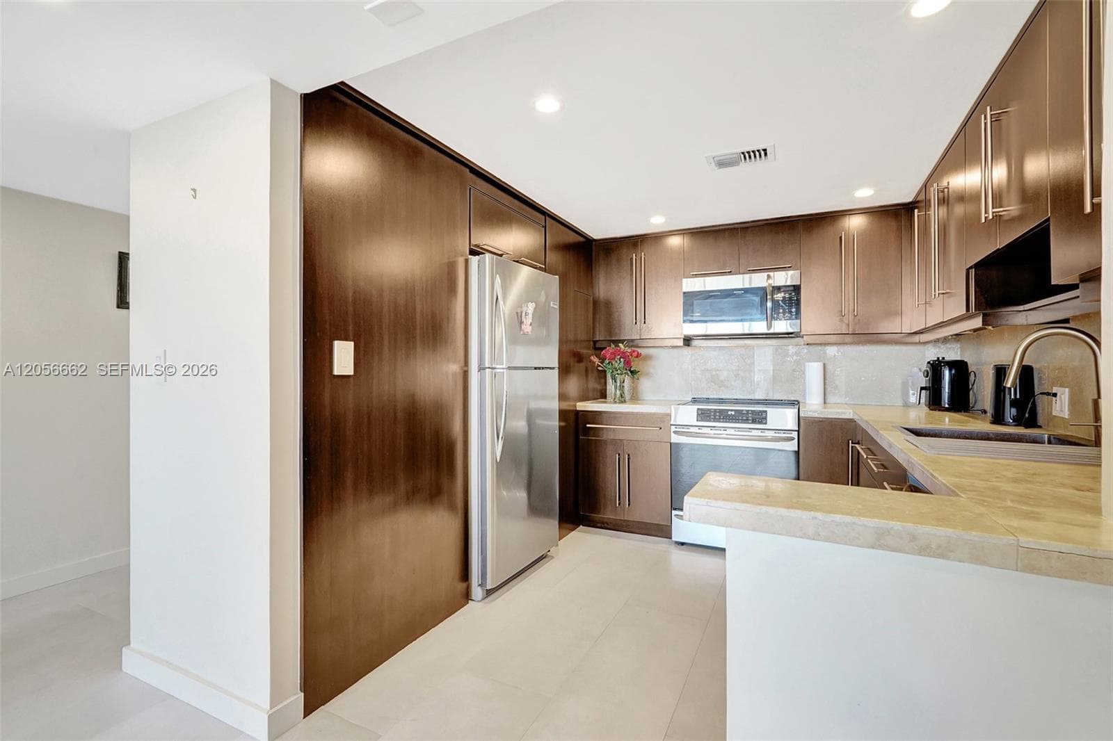 ELDORADO · #2310 in Aventura - Photo 12