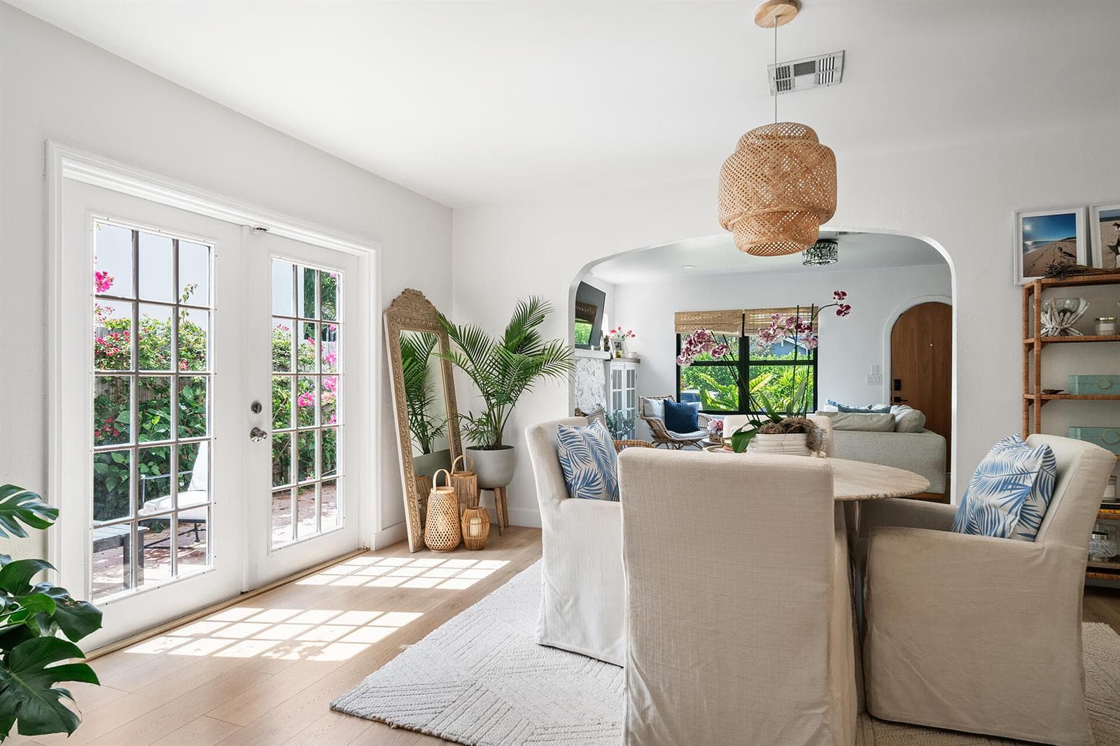 520-28TH-ST-33407-009