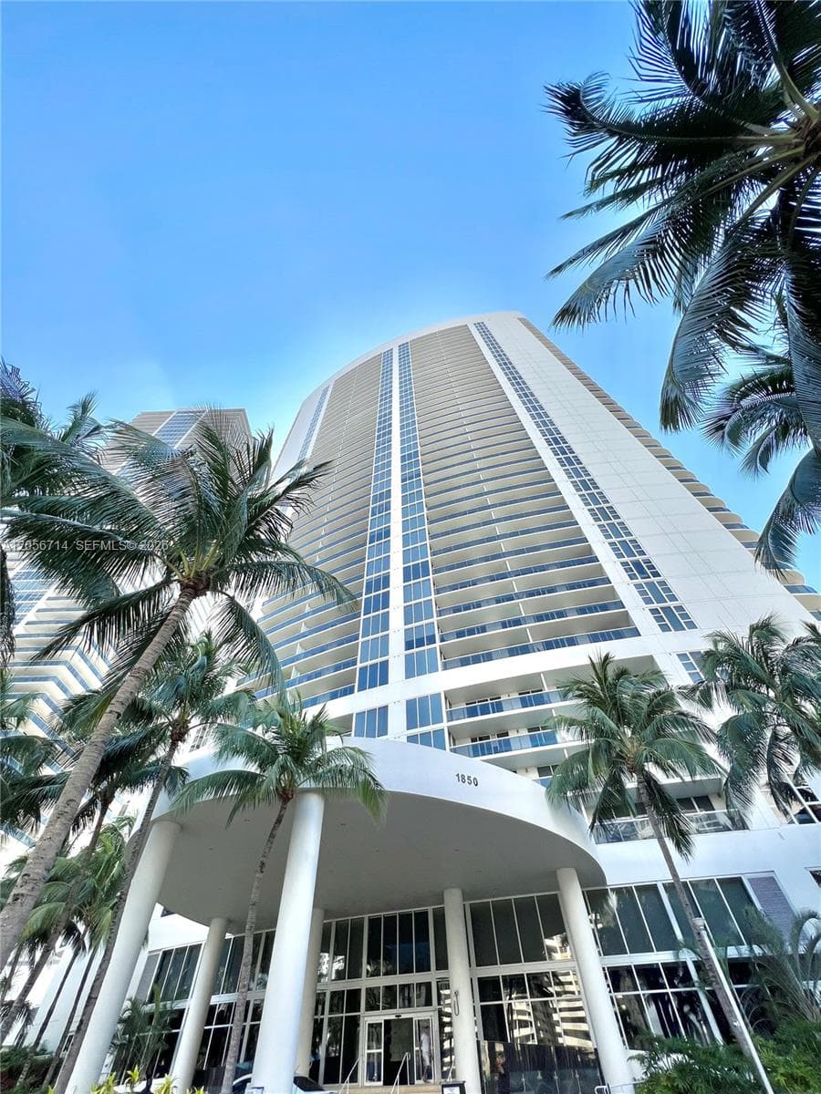 BEACH CLUB CONDO · #2204 in Hallandale Beach - Photo 1