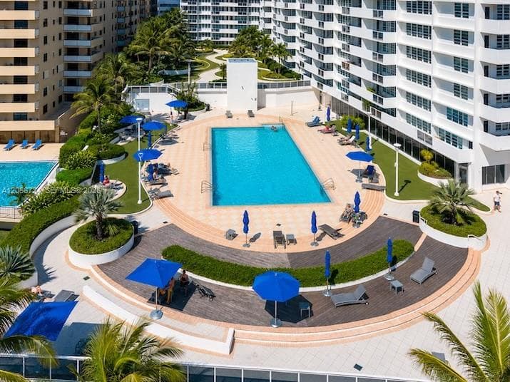 The Decoplage · #619 in Miami Beach - Photo 17